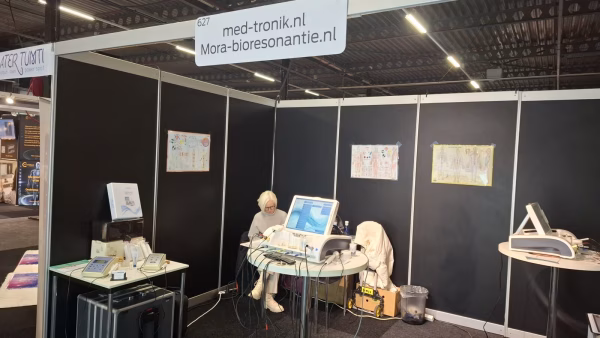 Mora Bio-resonantie stand op Internationaal Therapeut beurs Houten 2025